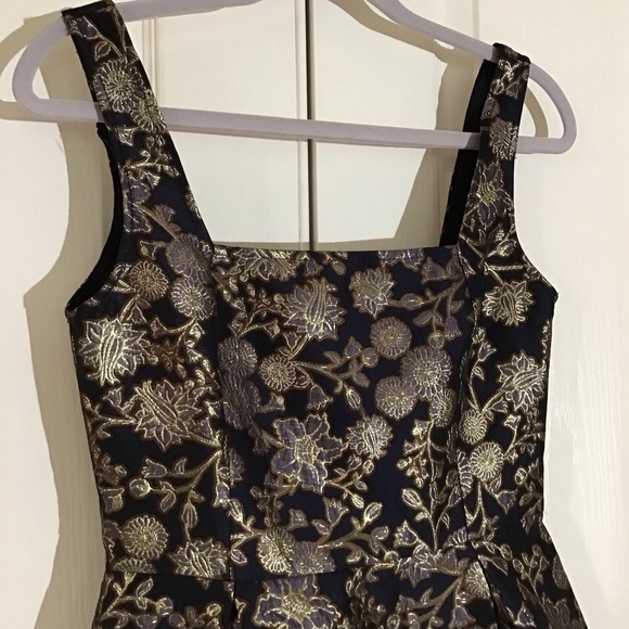 Francesca’s Gold & Navy Floral Dress - Picture 3 of 6